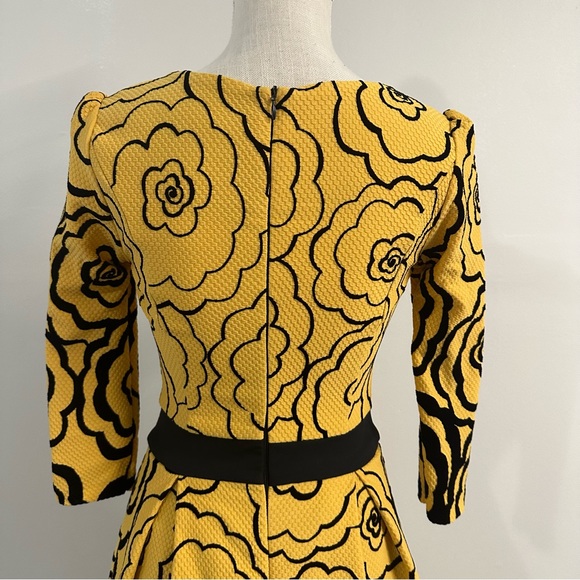 BIES & B8 Textured Roses Dress 3/4 Sleeve European Eur 36 US Size 4 - Picture 7 of 8